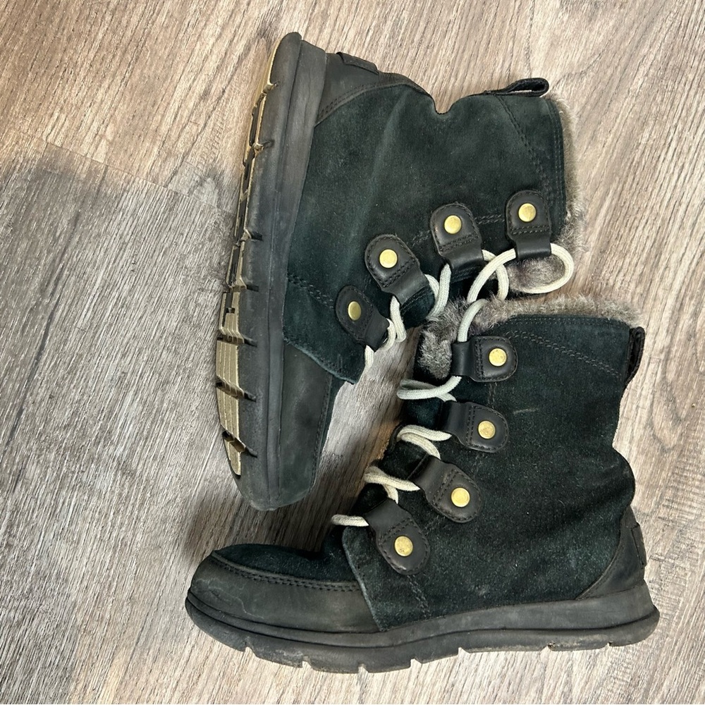 Sorel black suede Boots with Fur Trim size 6.5 - Picture 7 of 8